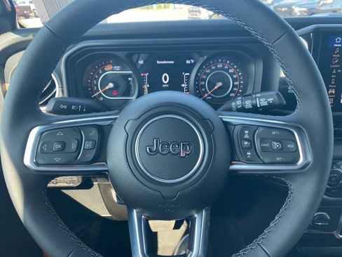 New 2025 Jeep Wrangler Sahara image 17