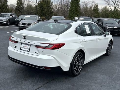 Used 2025 Toyota Camry XLE image 4