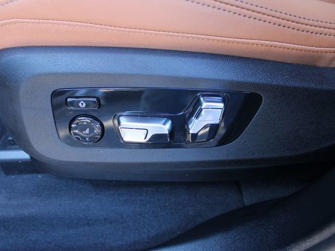 New 2026 BMW X5 xDrive50e w/ Climate Comfort Package image 29