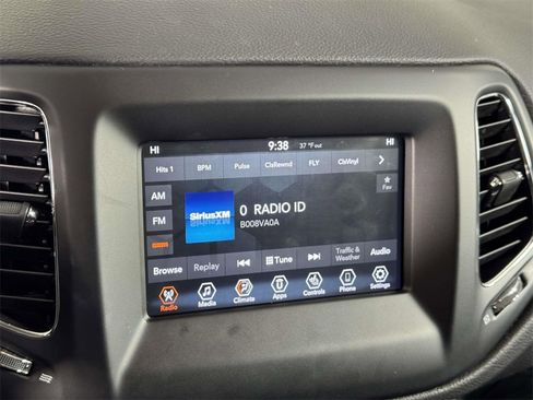 Used 2019 Jeep Compass Latitude w/ Cold Weather Group image 27