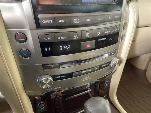 Used 2015 Lexus LX 570 4WD image 8