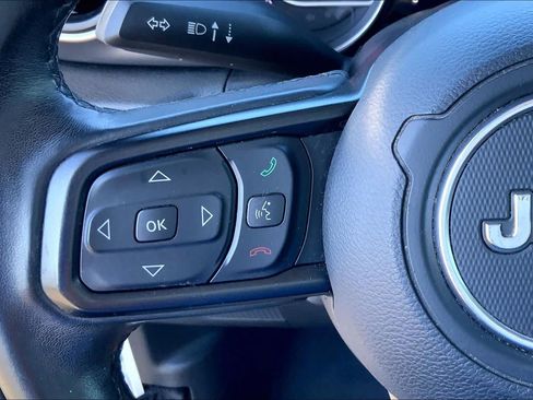 Used 2019 Jeep Wrangler Unlimited Sport S AWD/4WD image 24