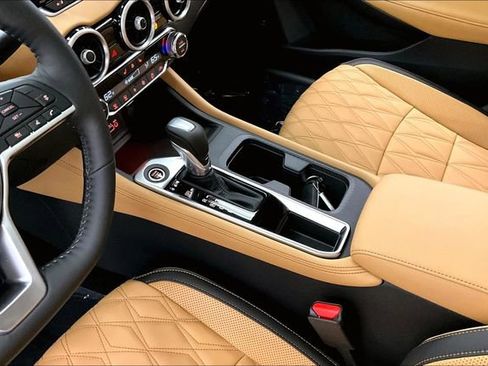 New 2025 Nissan Sentra SV w/ SV Premium Package image 9