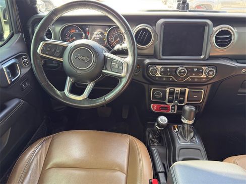 Used 2023 Jeep Wrangler Unlimited Rubicon w/ LED Lighting Group image 29