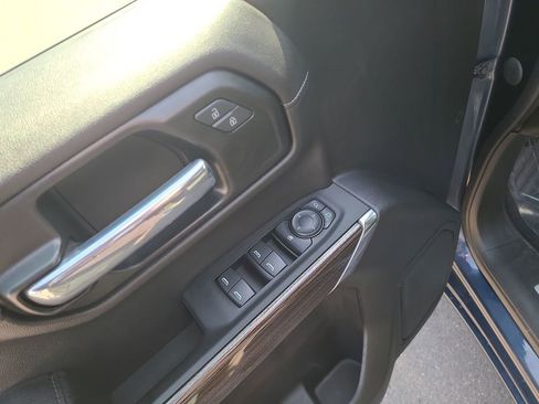 Used 2021 Chevrolet Silverado 1500 LT image 22