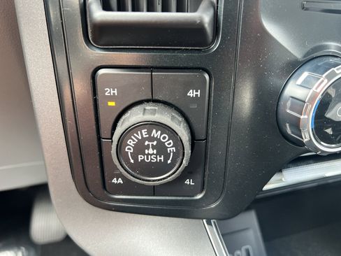 New 2025 Ford F150 Lariat w/ Equipment Group 501A Mid image 28