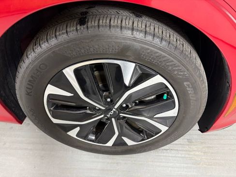Used 2024 Kia EV6 GT-Line RWD image 11