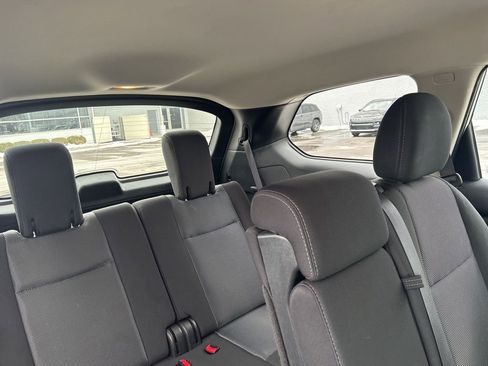 Used 2018 Nissan Pathfinder SV w/ SV All Weather Package image 20