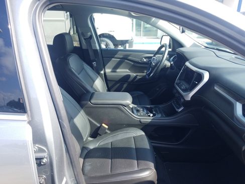 Used 2023 GMC Acadia SLT w/ Technology Package image 17