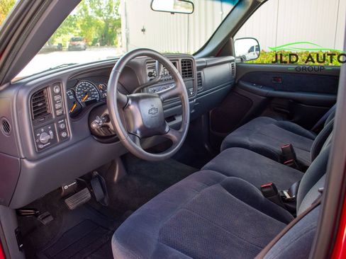 Used 2000 Chevrolet Silverado 1500 LS w/ Off-Road Chassis Pkg AWD/4WD image 7