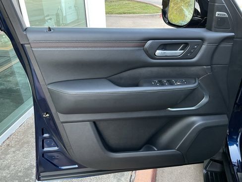 New 2026 Nissan Armada Platinum image 13