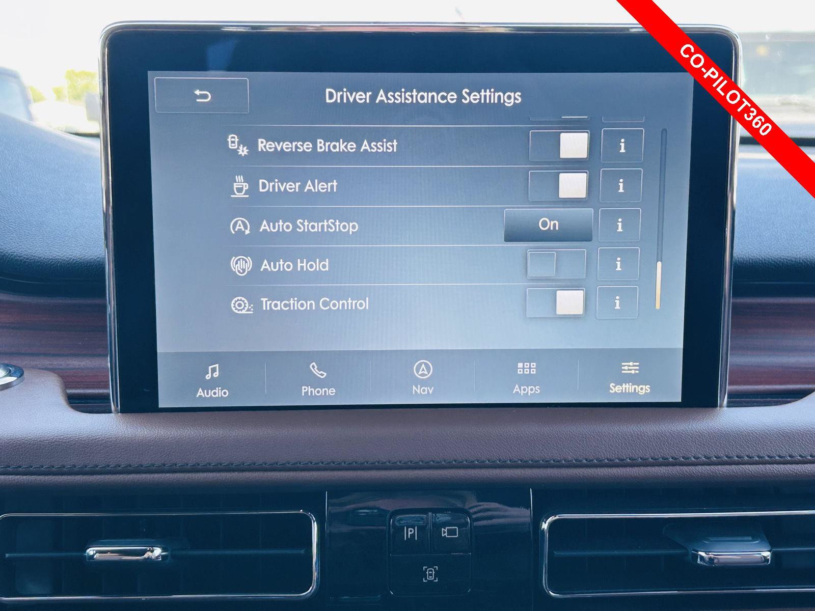 Used 2023 Lincoln Aviator Reserve w/ Equipment Group 201A AWD/4WD image 12