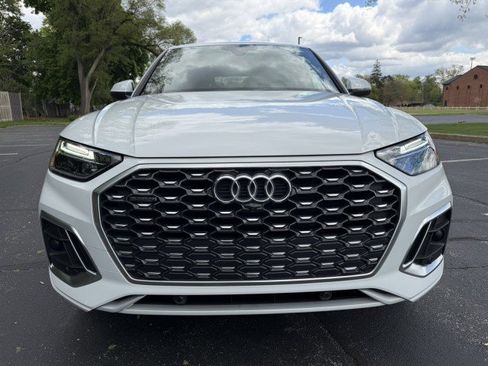 Certified 2025 Audi Q5 2.0T Premium Plus w/ Premium Plus Package AWD/4WD image 4