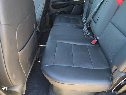 Used 2023 Chevrolet Colorado Z71 w/ Z71 Convenience Package 2 image 8