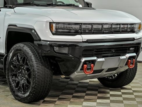 New 2026 GMC Hummer EV SUV w/ LPO, Sport Package image 2
