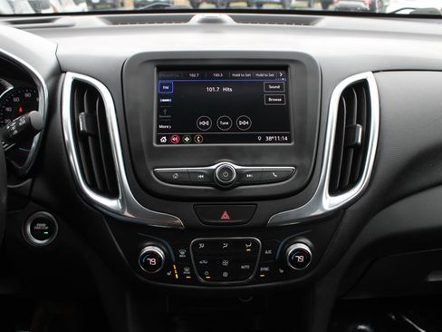 Used 2020 Chevrolet Equinox LT w/ Driver Convenience Package image 11