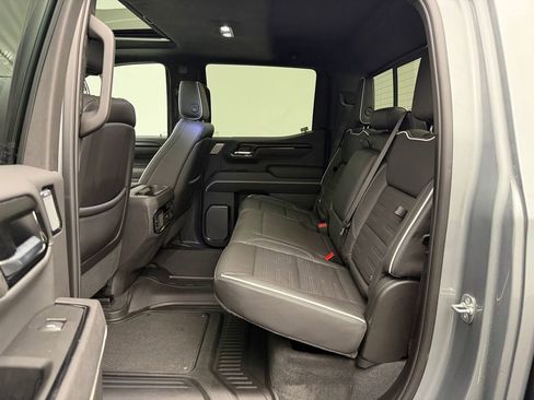 Used 2025 GMC Sierra 1500 AT4X image 12