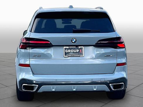 Used 2025 BMW X5 xDrive40i AWD/4WD image 4