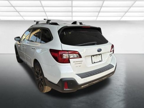 Used 2019 Subaru Outback 3.6R Touring AWD/4WD image 4