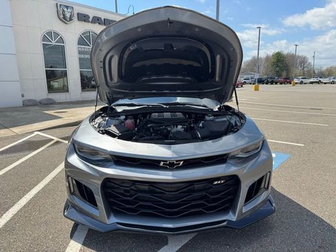 Used 2020 Chevrolet Camaro ZL1 image 4