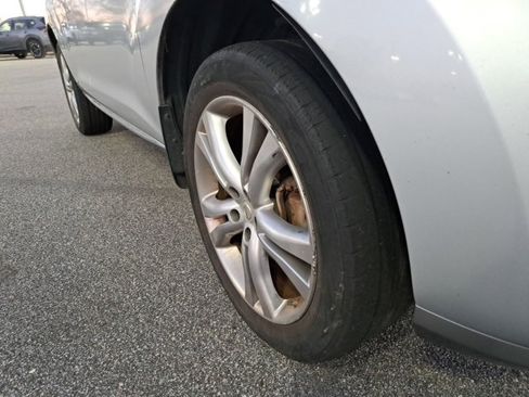 Used 2011 Nissan Murano LE w/ Navigation Pkg image 4