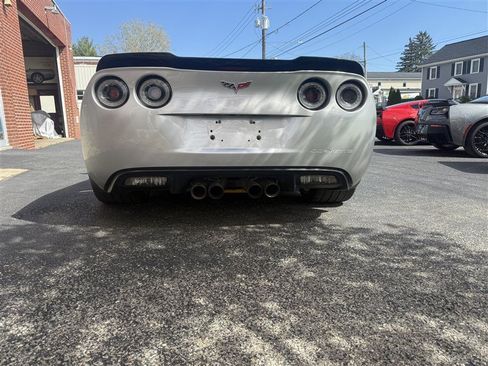 Used 2006 Chevrolet Corvette Z06 w/ Preferred Equipment Group RWD image 4