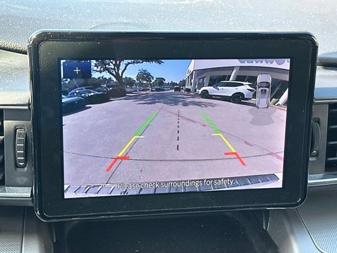 Used 2022 Ford Explorer XLT w/ Equipment Group 202A RWD image 20