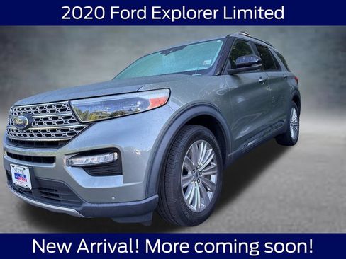 Used 2020 Ford Explorer Limited w/ Class III Trailer Tow Package RWD image 2