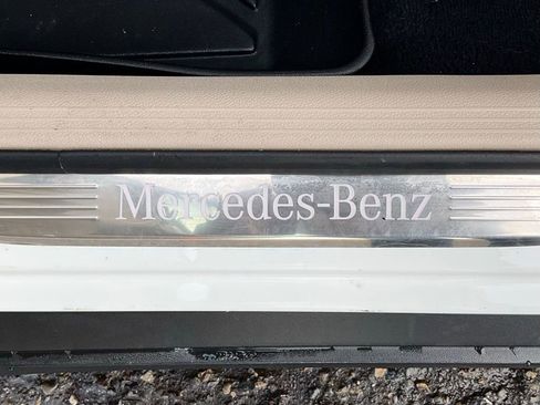 Used 2021 Mercedes-Benz GLC 300 image 43