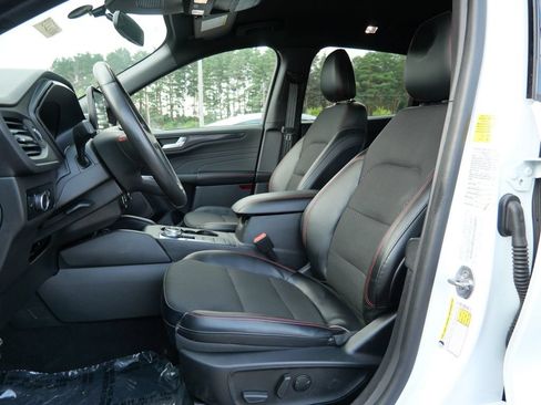 Certified 2023 Ford Escape ST-Line AWD/4WD image 18