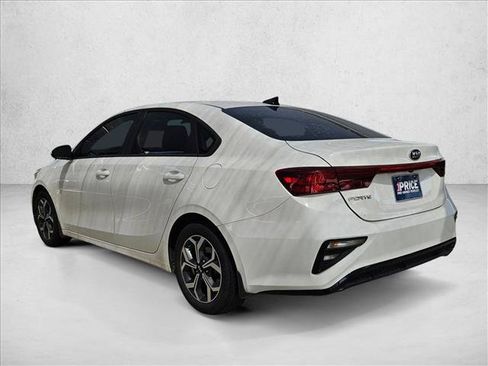 Used 2020 Kia Forte LXS FWD image 4