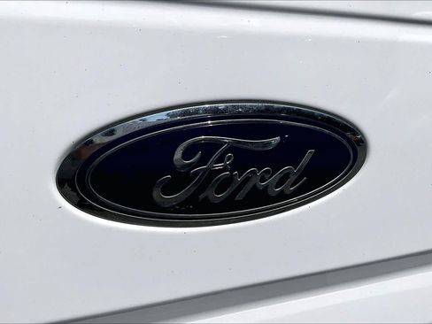 Used 2017 Ford F150 XLT w/ Trailer Tow Package RWD image 30