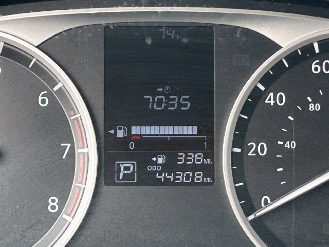 Used 2025 Nissan Versa S FWD image 21