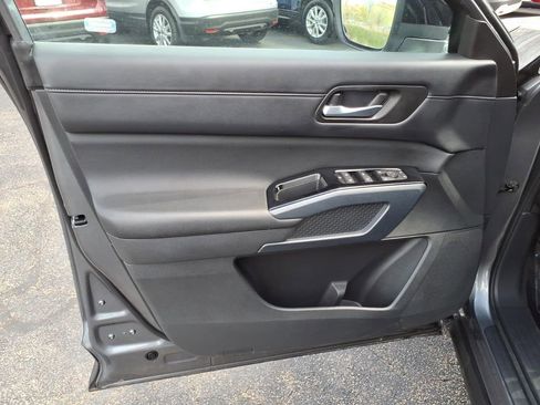 Certified 2024 Nissan Pathfinder SL AWD/4WD image 19
