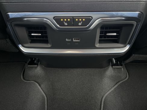 New 2026 GMC Sierra 1500 SLT w/ SLT Premium Package image 57