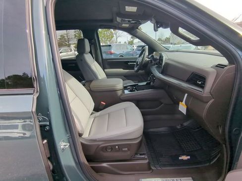 New 2026 Chevrolet Suburban Z71 w/ Comfort Package image 45
