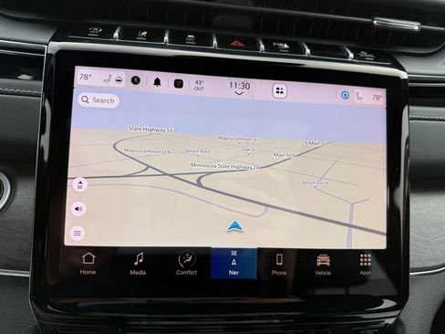 Used 2023 Jeep Grand Cherokee L Overland w/ Advanced Protech Group III image 25