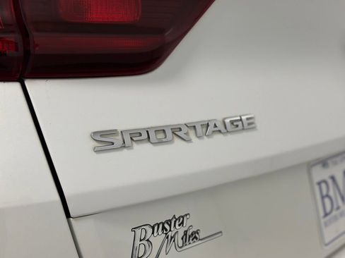 Used 2020 Kia Sportage EX AWD/4WD image 23