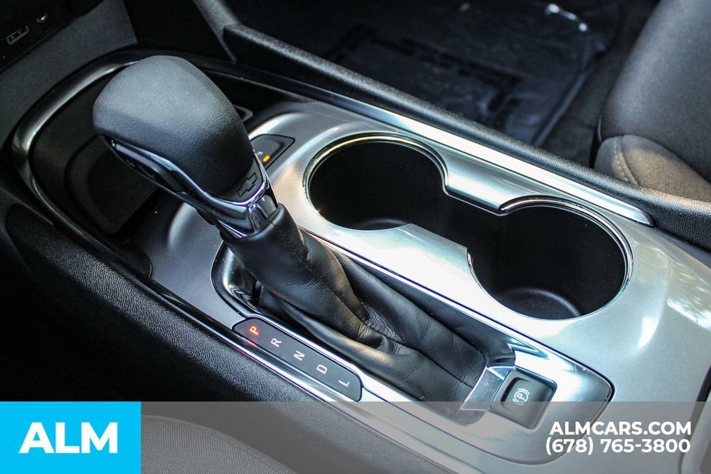 Used 2025 Chevrolet Malibu LT FWD image 34