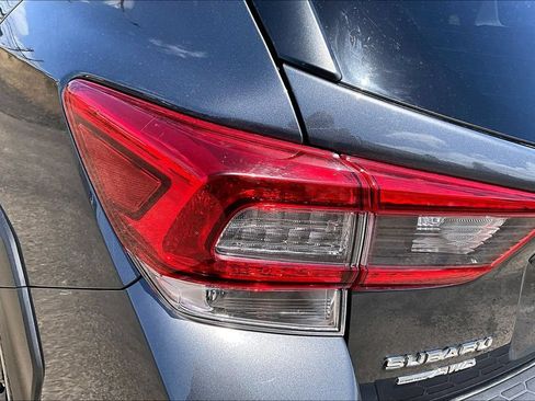 Used 2023 Subaru Crosstrek 2.5i Limited AWD/4WD image 28