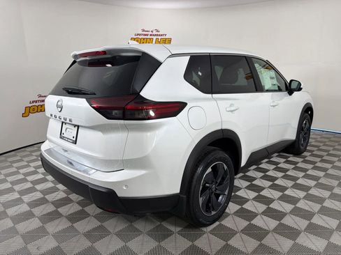 New 2026 Nissan Rogue SV image 6