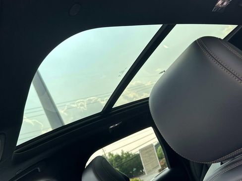 New 2025 Lincoln Nautilus Premier w/ Equipment Group 102A image 33