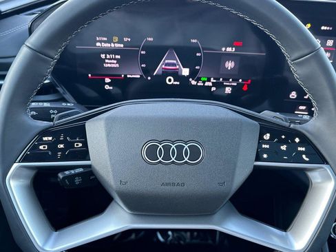 New 2025 Audi Q5 Premium image 23