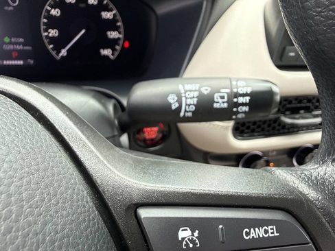 Used 2024 Honda HR-V LX image 35