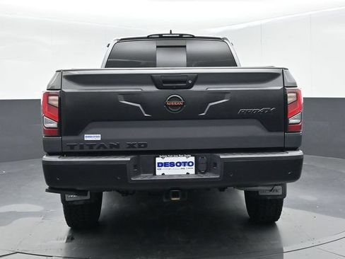 Used 2022 Nissan Titan PRO-4X w/ Pro-4x Convenience Package AWD/4WD image 7