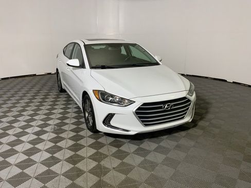 Used 2017 Hyundai Elantra Value Edition w/ Cargo Package image 4