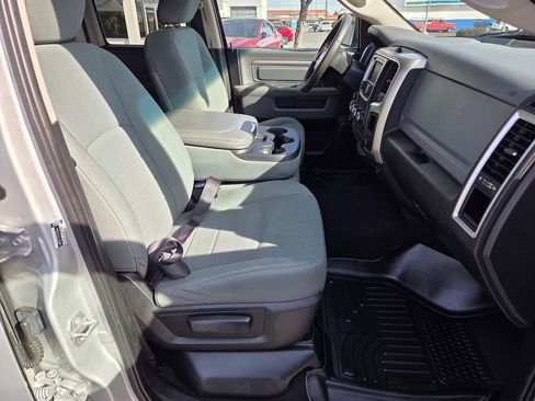 Used 2015 RAM 1500 Classic SLT image 16