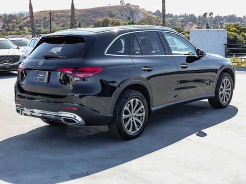 Used 2023 Mercedes-Benz GLC 300 image 4