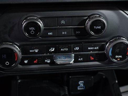 Used 2025 Ford Bronco Outer Banks image 29