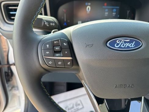 New 2025 Ford Maverick Lobo image 14